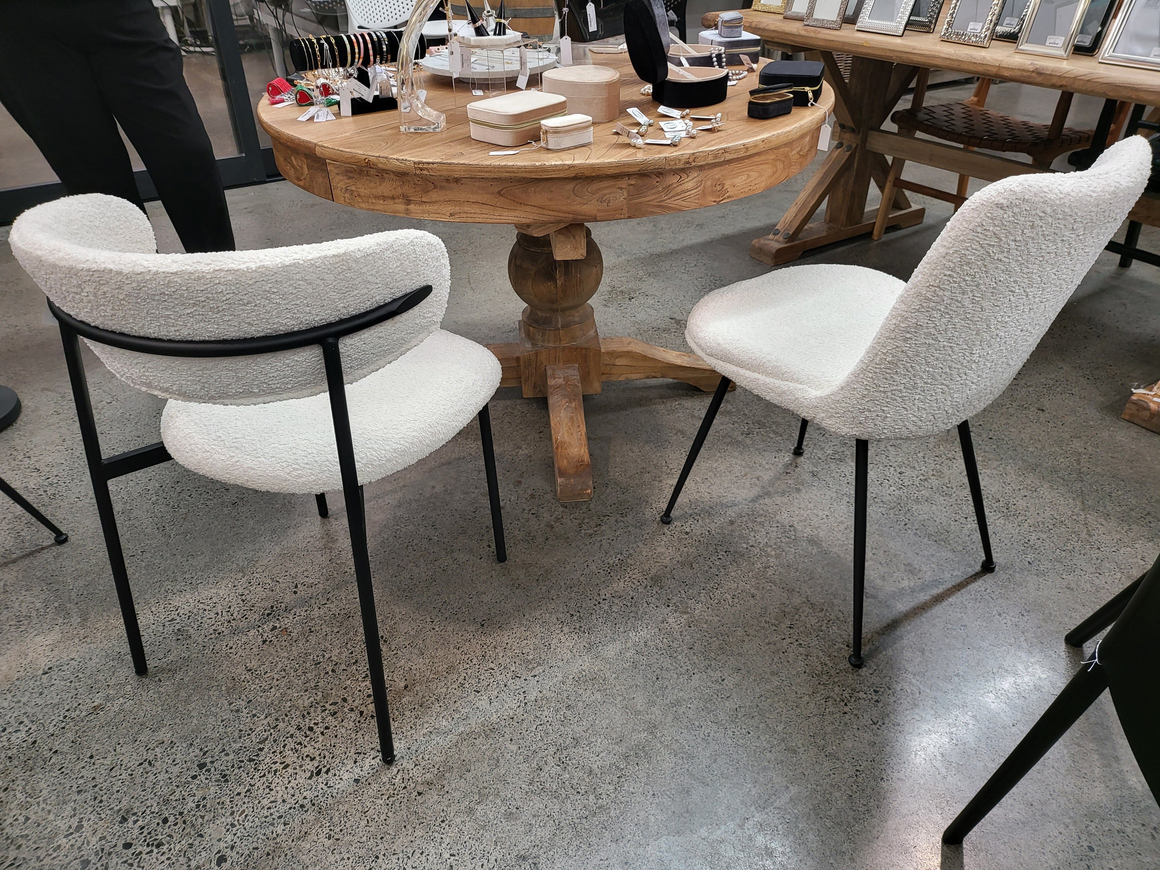 BroDeals Kitchen & Dining Room Chairs Boucle Dining Chair - Ivory